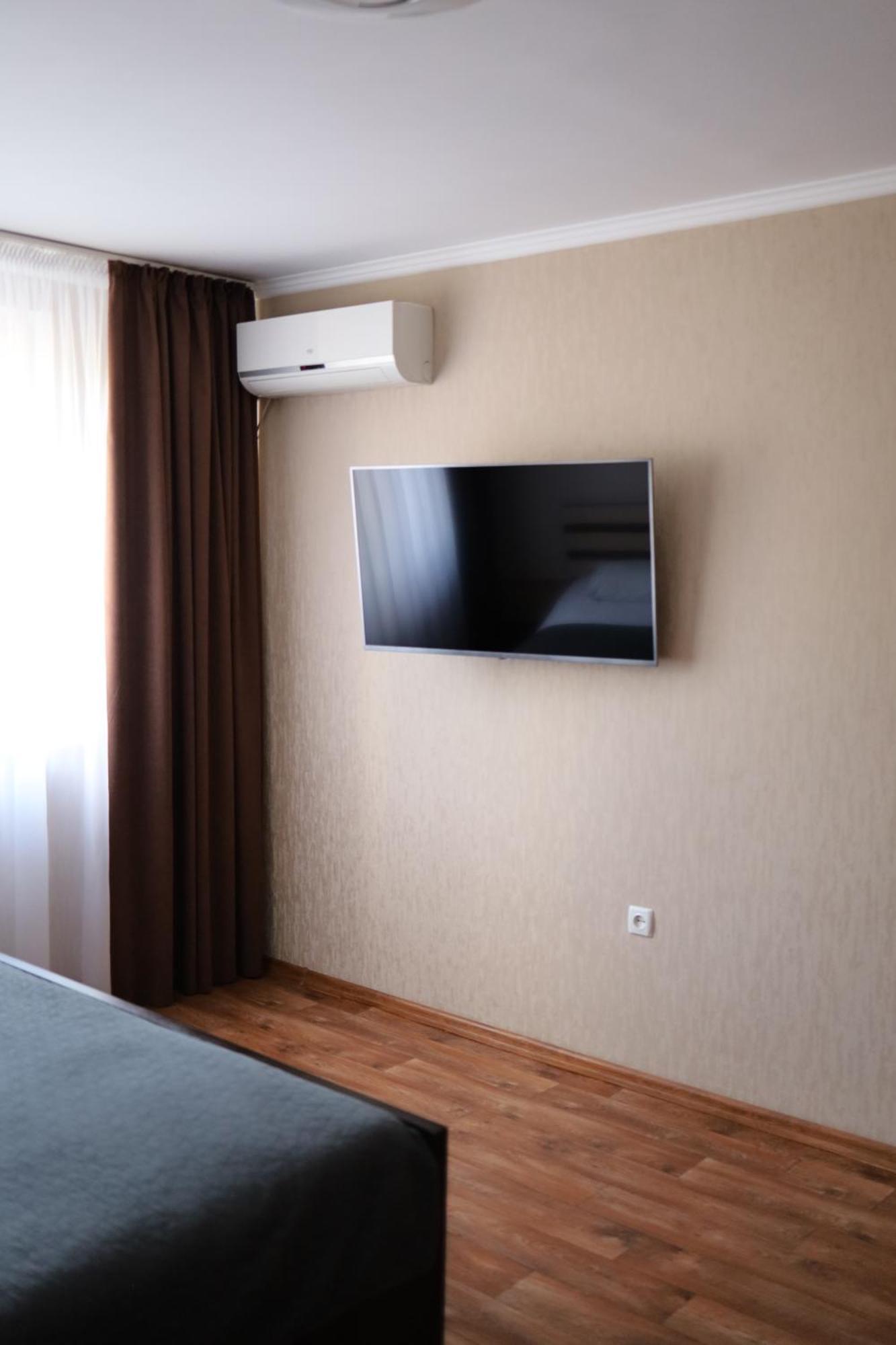 Апартаменты Возле Днепра Tcherkassy Extérieur photo